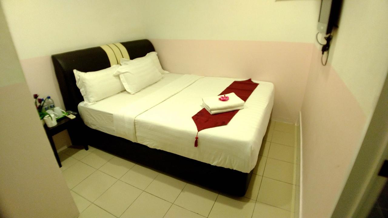 Apple 1 Hotel Budget Gelugor Kültér fotó